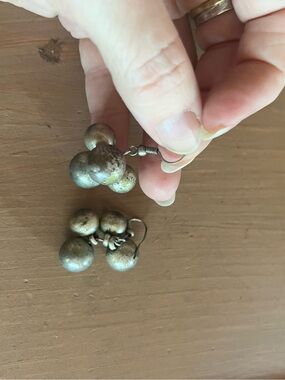 Silver ball earrings lightweight fashion sterling look vintage 90’s good cond.